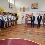 В добрый путь, выпускники! Видеоролик о торжественной линейке в СОШ №5