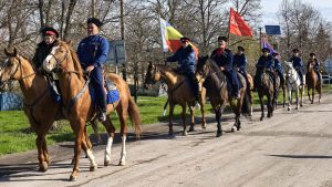 Конный переход памяти погибших земляков в зоне СВО. От Титовки до Миллерово прошли казаки Миллеровского юрта.