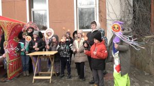 Масленица пришла, отворяй ворота!  Телесюжет о развлекательной  программе, посвященной масленичной неделе.