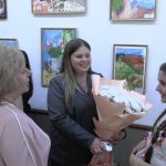 «Вернисаж юных талантов». Телесюжет о выставке работ воспитанников детского объединения «Радуга красок» ДДиЮ г. Миллерово