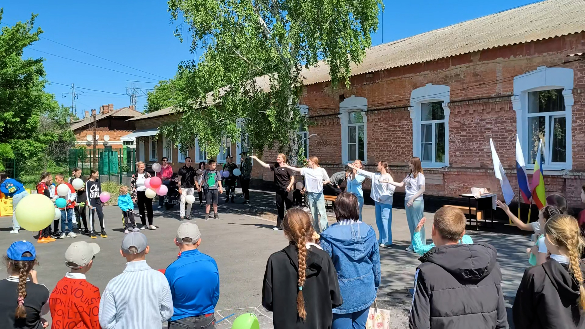 Путешествие в сказку. Репортаж о празднике для детей с ограниченными возможностями здоровья.
