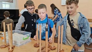 Игровой калейдоскоп.  В Миллерово для детей прошла яркая развлекательная программа