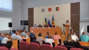 «Вести власти» Репортаж об очередном заседании Собрания депутатов Миллеровского района.