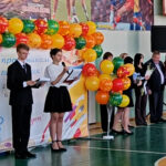 С праздником, гимназия! Репортаж о торжественной линейке в День знаний.